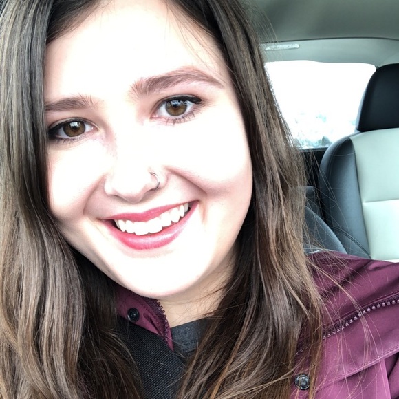 Meet your Posher, Shelby - Picture 1 of 1